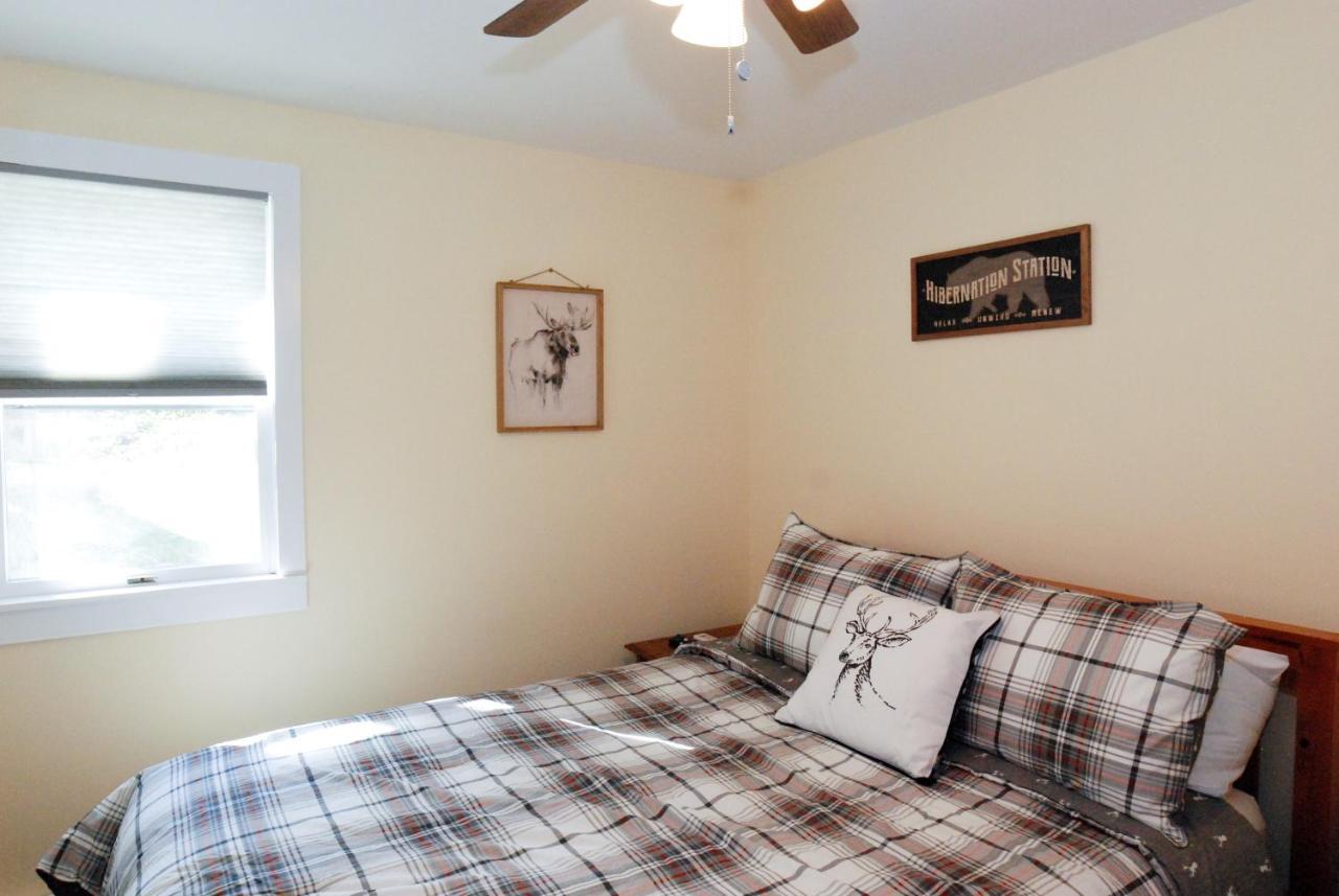 Maple Leaf Lodge Schroon Lake Extérieur photo