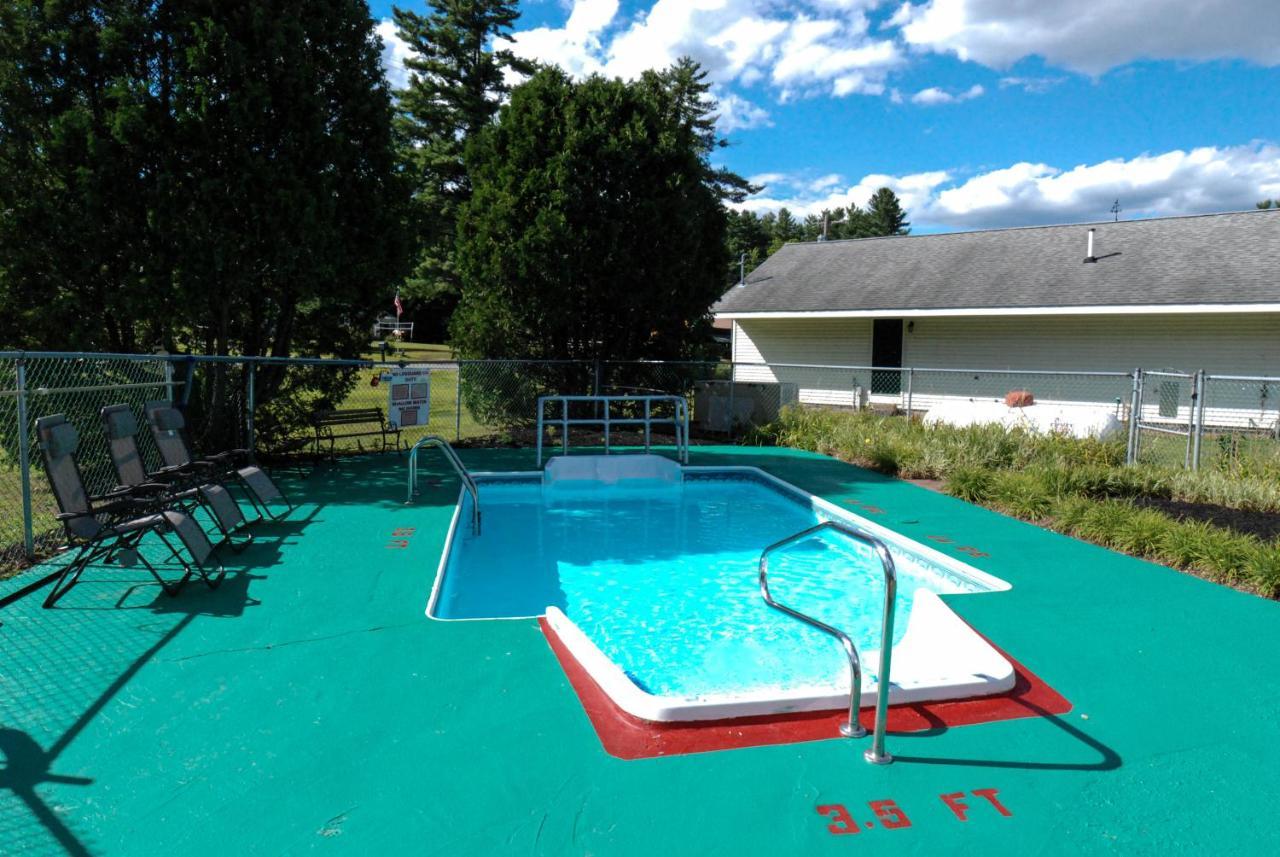 Maple Leaf Lodge Schroon Lake Extérieur photo
