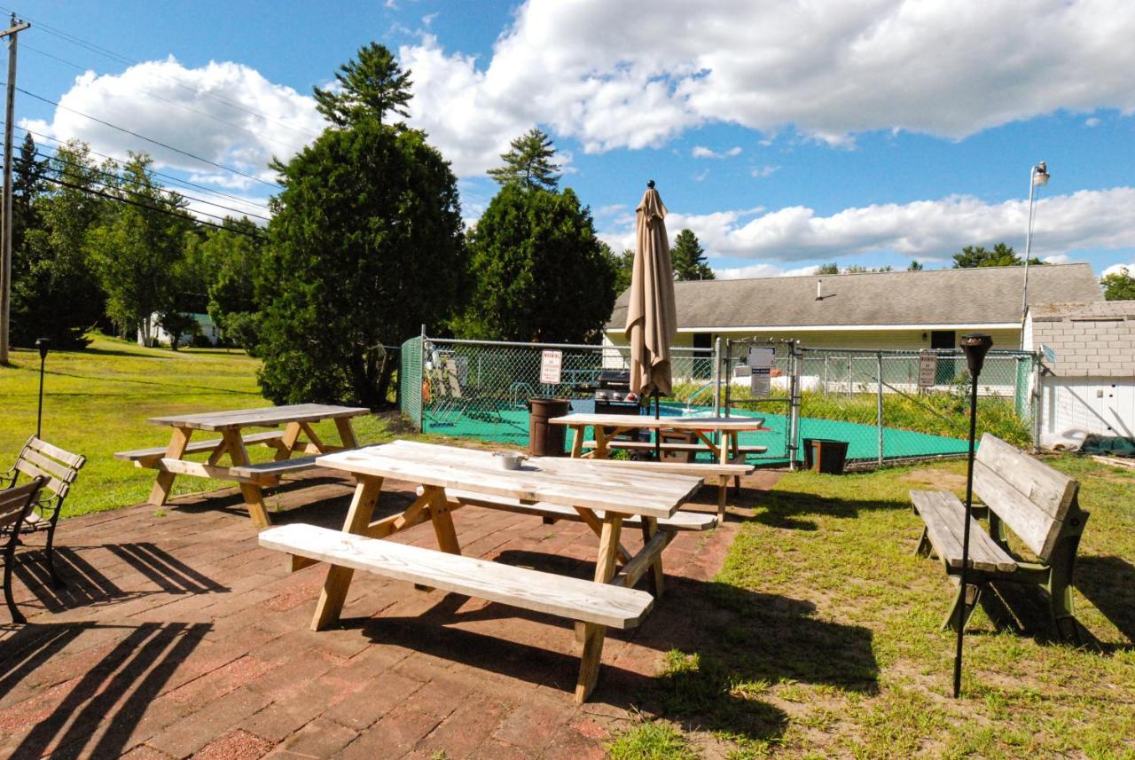 Maple Leaf Lodge Schroon Lake Extérieur photo